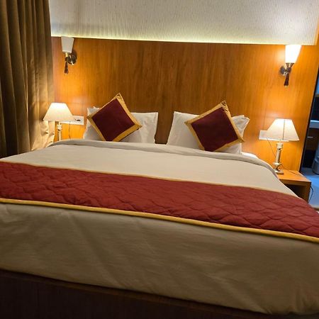 Hotel Badami Court מראה חיצוני תמונה