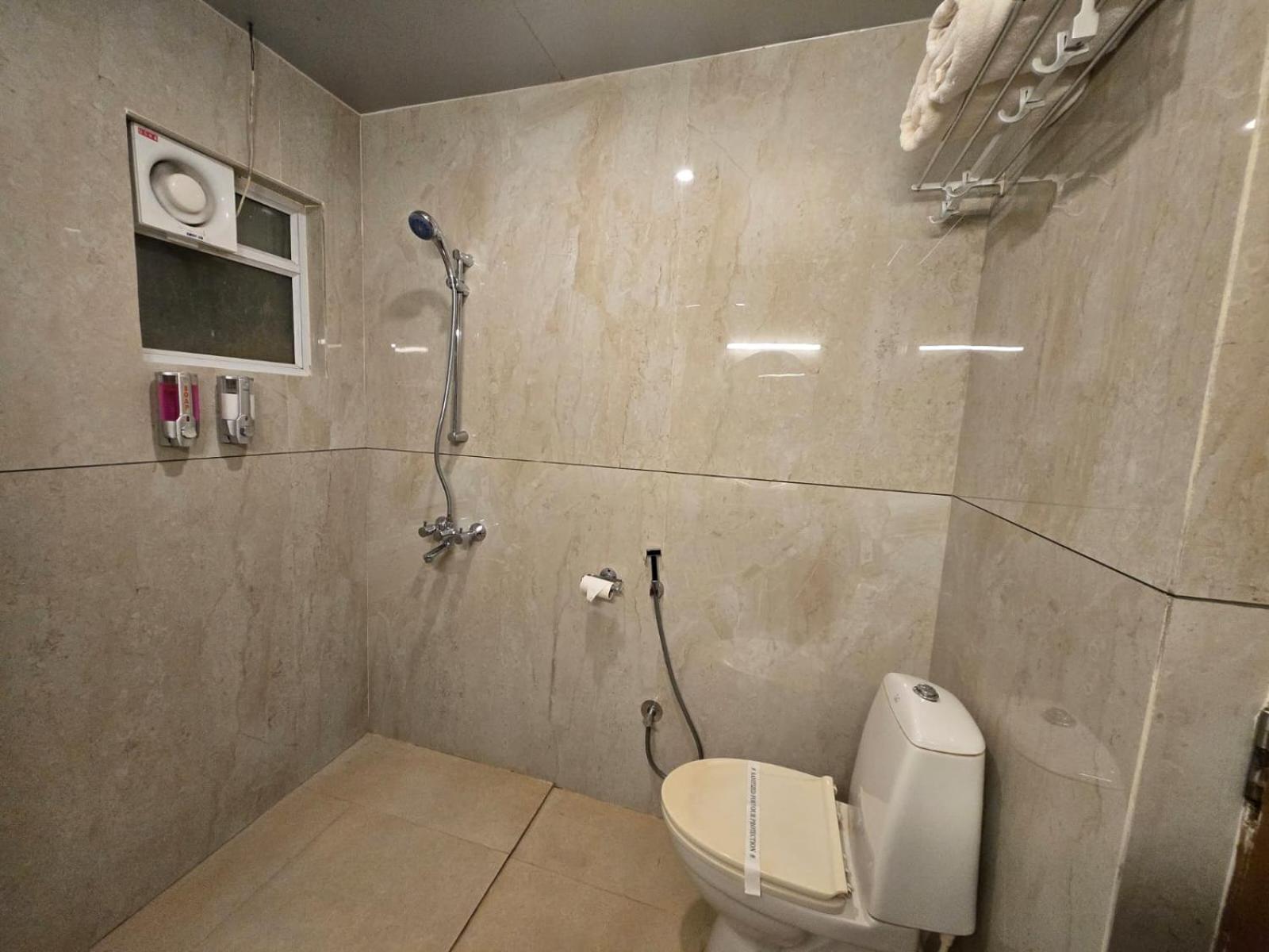 Hotel Badami Court מראה חיצוני תמונה