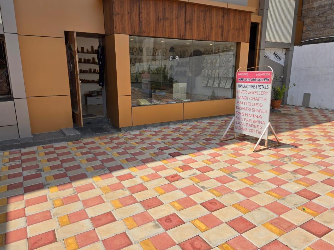 Hotel Badami Court מראה חיצוני תמונה