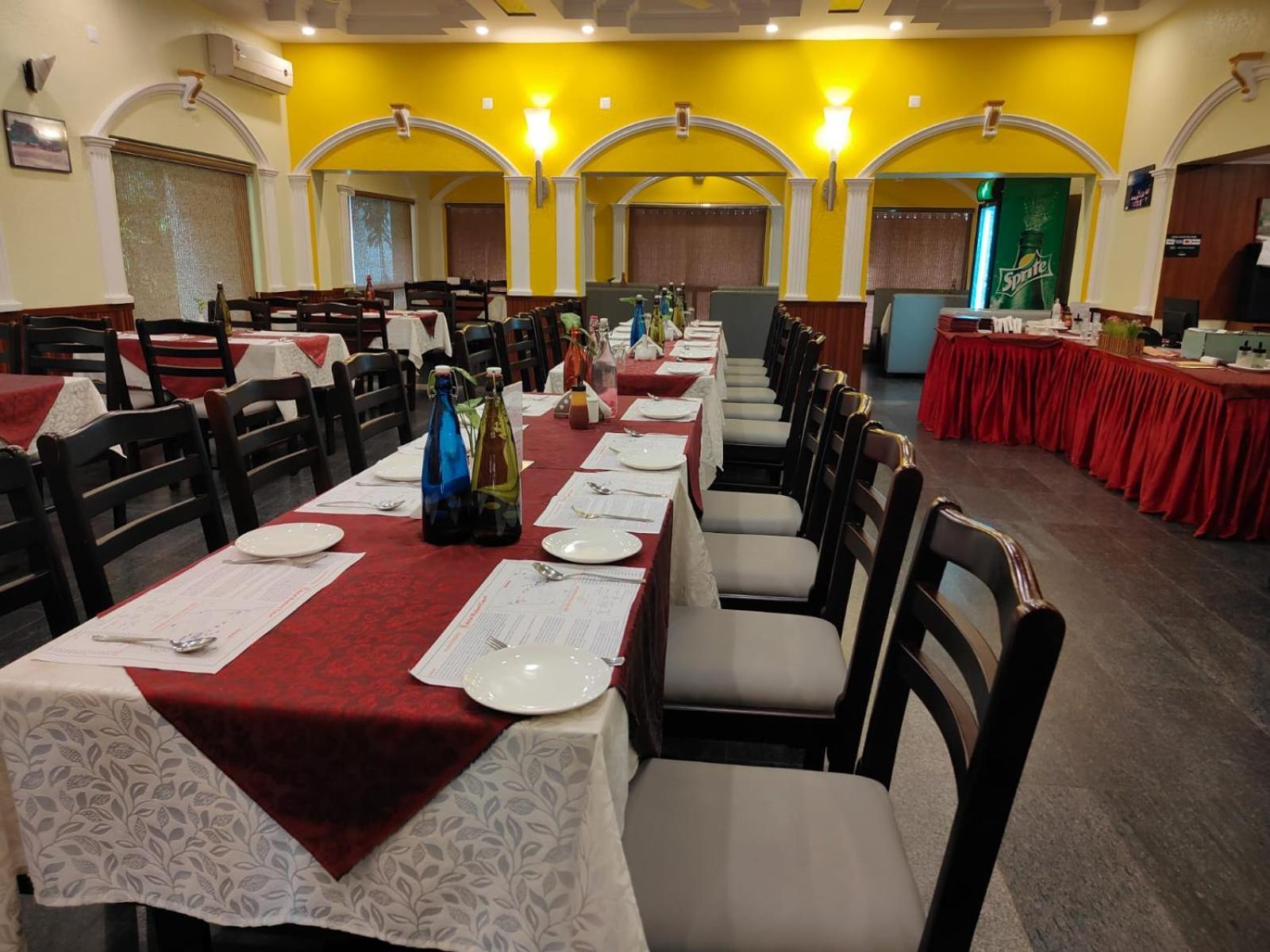 Hotel Badami Court מראה חיצוני תמונה
