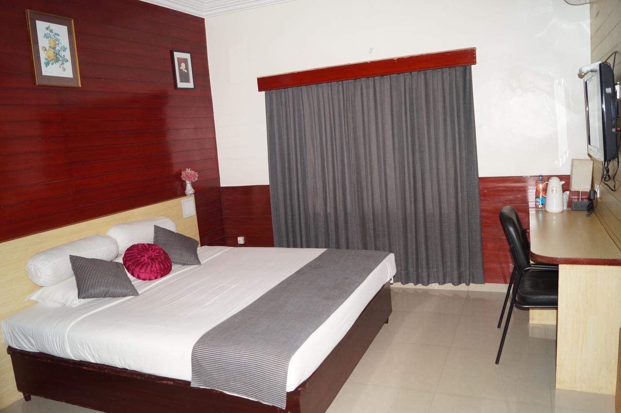 Hotel Badami Court מראה חיצוני תמונה