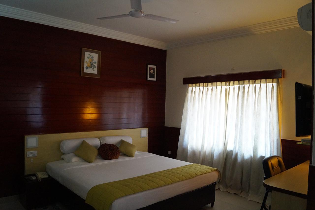 Hotel Badami Court מראה חיצוני תמונה